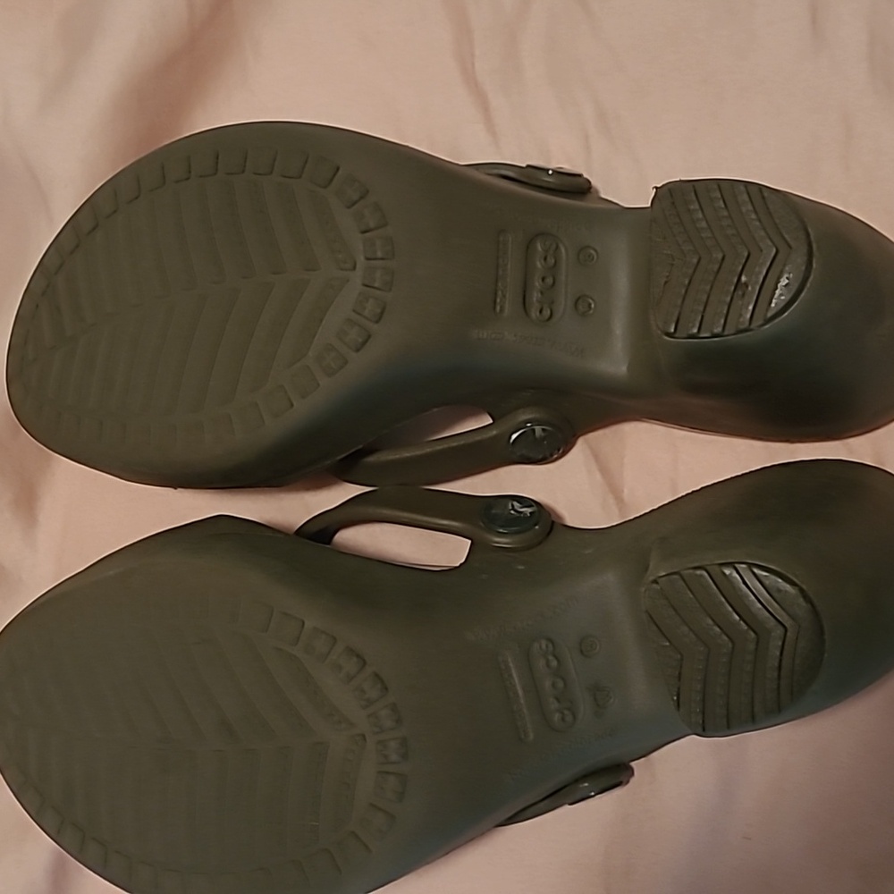 GUC Crocs woman's cotton candy/espresso  slip on heeled sandals size 8. - Picture 4 of 4